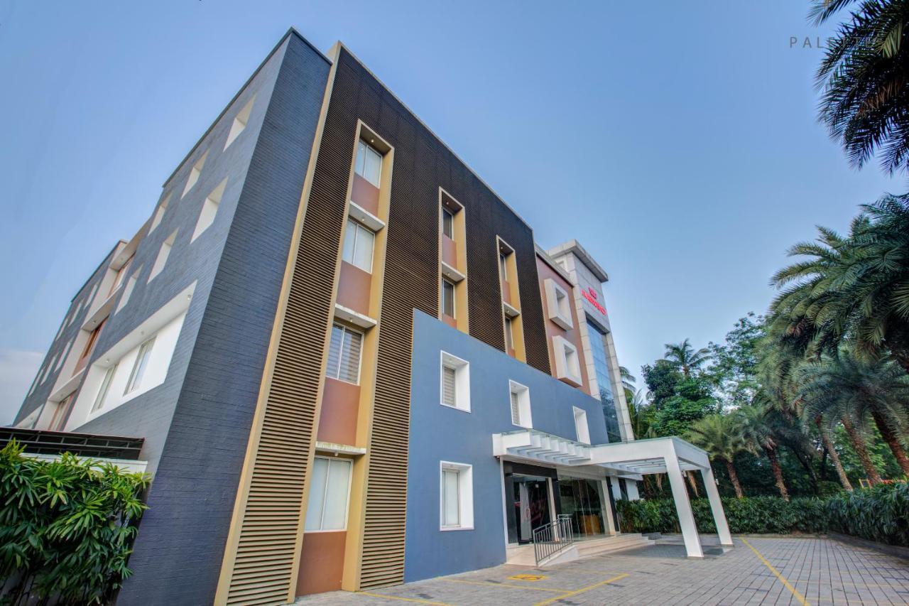Jk Residency Kelakam 호텔 외부 사진